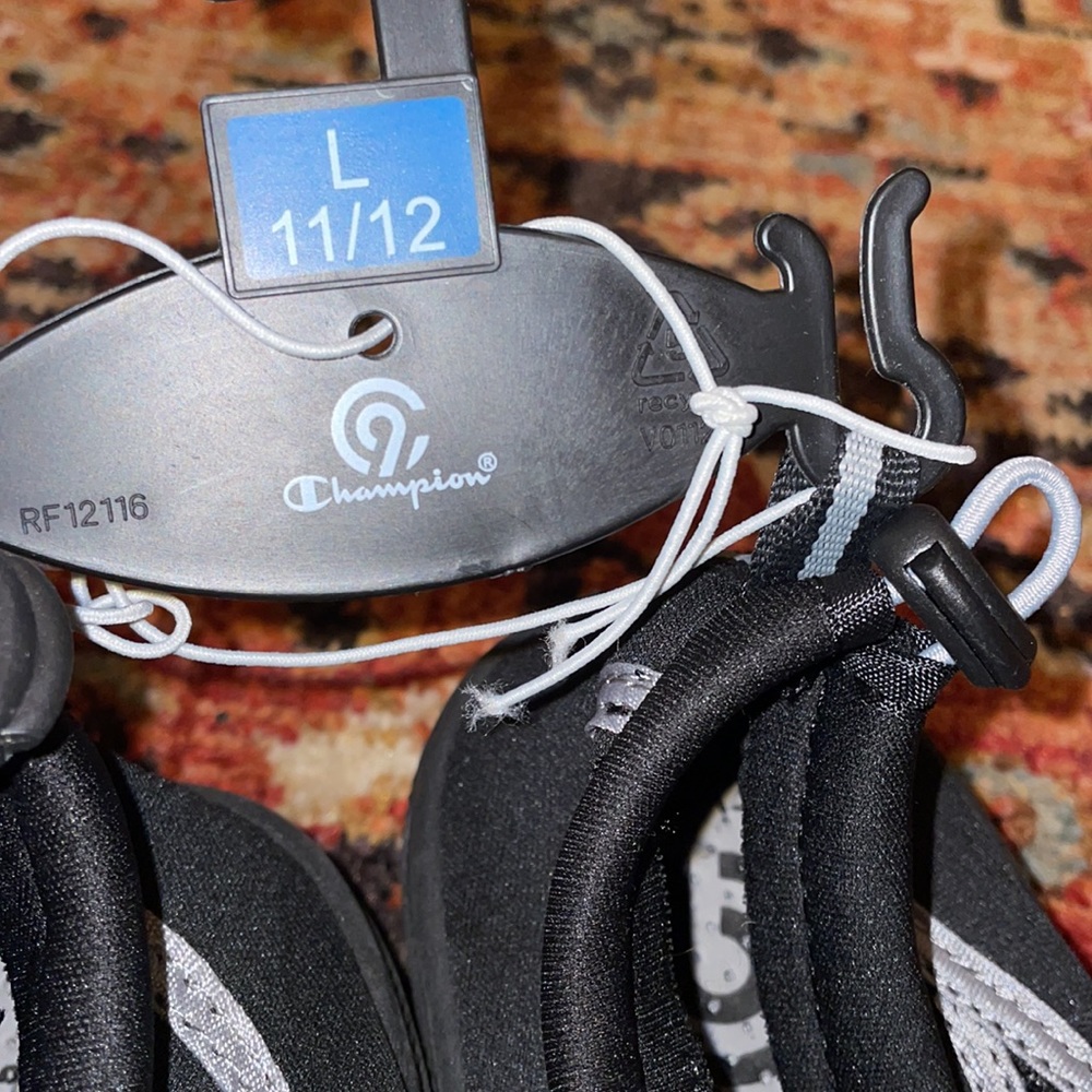 Water Shoes - Picture 4 of 5